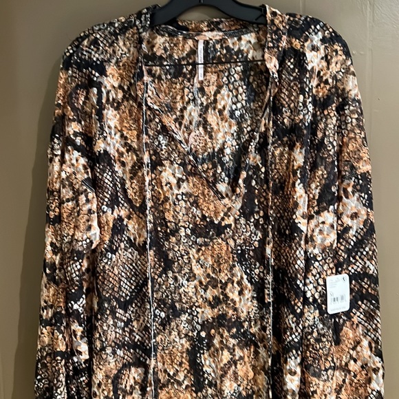 Free People Out for the Night Sheer Tunic Blouse in Snake Combo Sz M - Picture 2 of 11